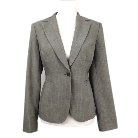 Style & Co. Jackets & Blazers - STYLE & CO Women’s Stretch Gray Pinstripe Blazer 8
